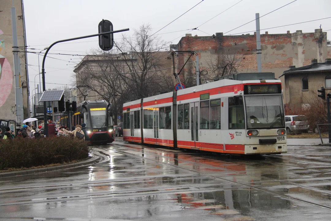 Problem z opóźnionymi tramwajami MPK Łódź na Kilińskiego w Łodzi