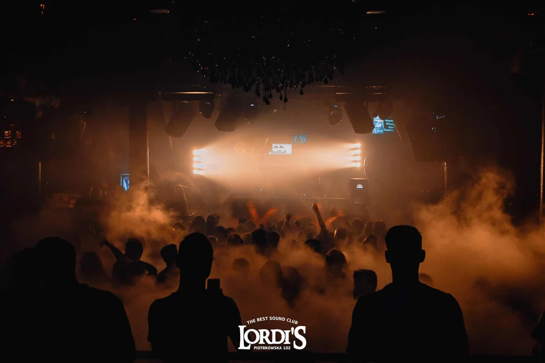 Urodzinowy dym na parkiecie w Lordi’s Club Łódź