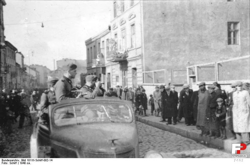 Najbardziej niedostępne getto w Europie hitlerowcy stworzyli w Łodzi. To był olbrzymi obóz pracy przymusowej - Zdjęcie główne