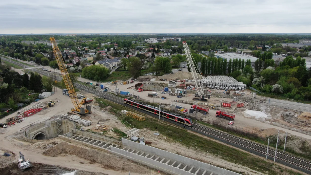 Budowa tunelu kolejowego pod Łodzią - stan na kwiecień 2024 r.