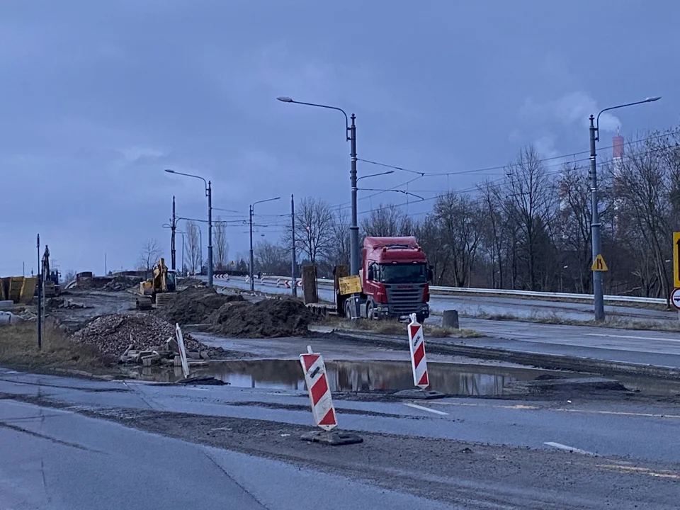 W Łodzi trwają prace na ul. Przybyszewskiego. Powstaną dwa nowe wiadukty - Zdjęcie główne