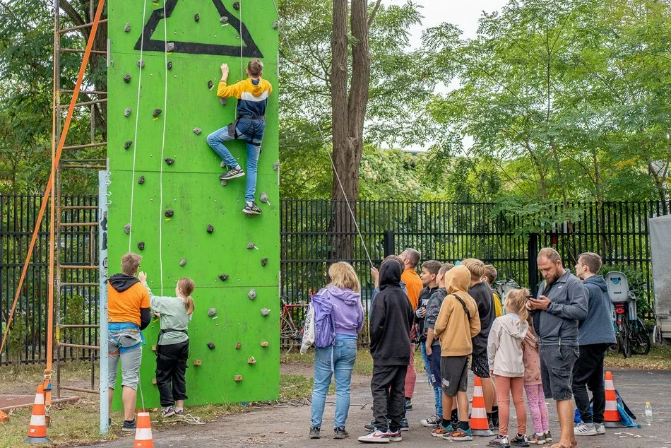 Piknik rodzinny z okazji 600-lecia Łodzi w Szkole Podstawowej nr 7 w Łodzi 