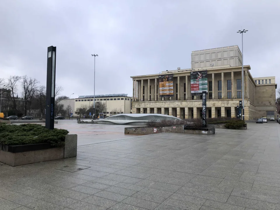 Plac Dąbrowskiego ma zostać zazieleniony