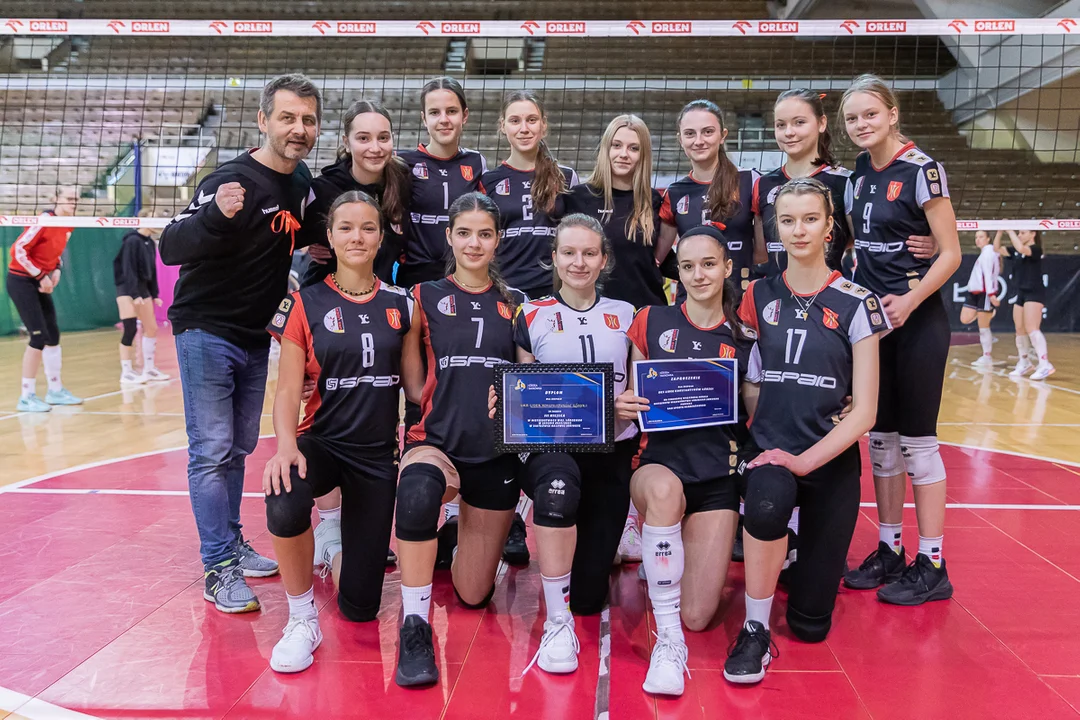 Siatkarki juniorki w Łodzi zwyciężyły turniej