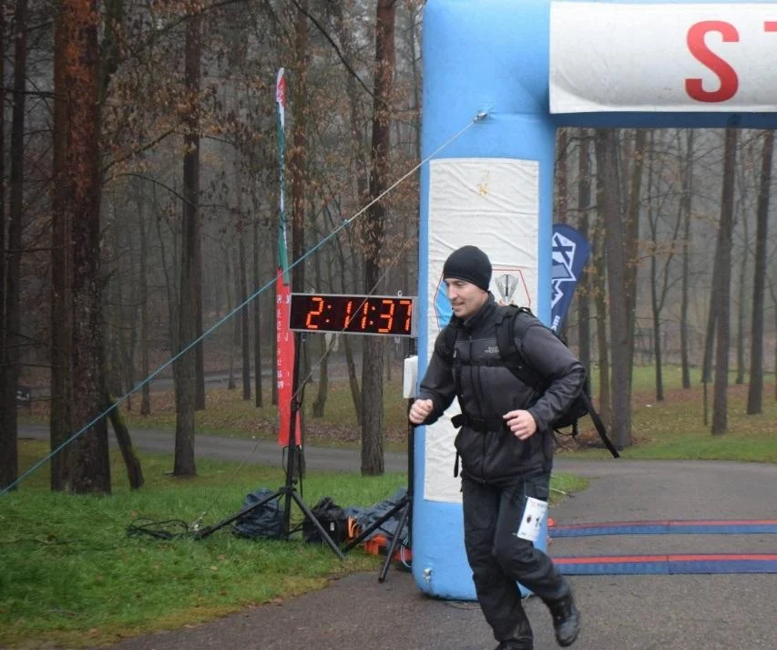 Sierżant Sebastian Zieliński z zakładu karnego w Garbalinie zajął drugie miejsce w Maratonie Komandosa
