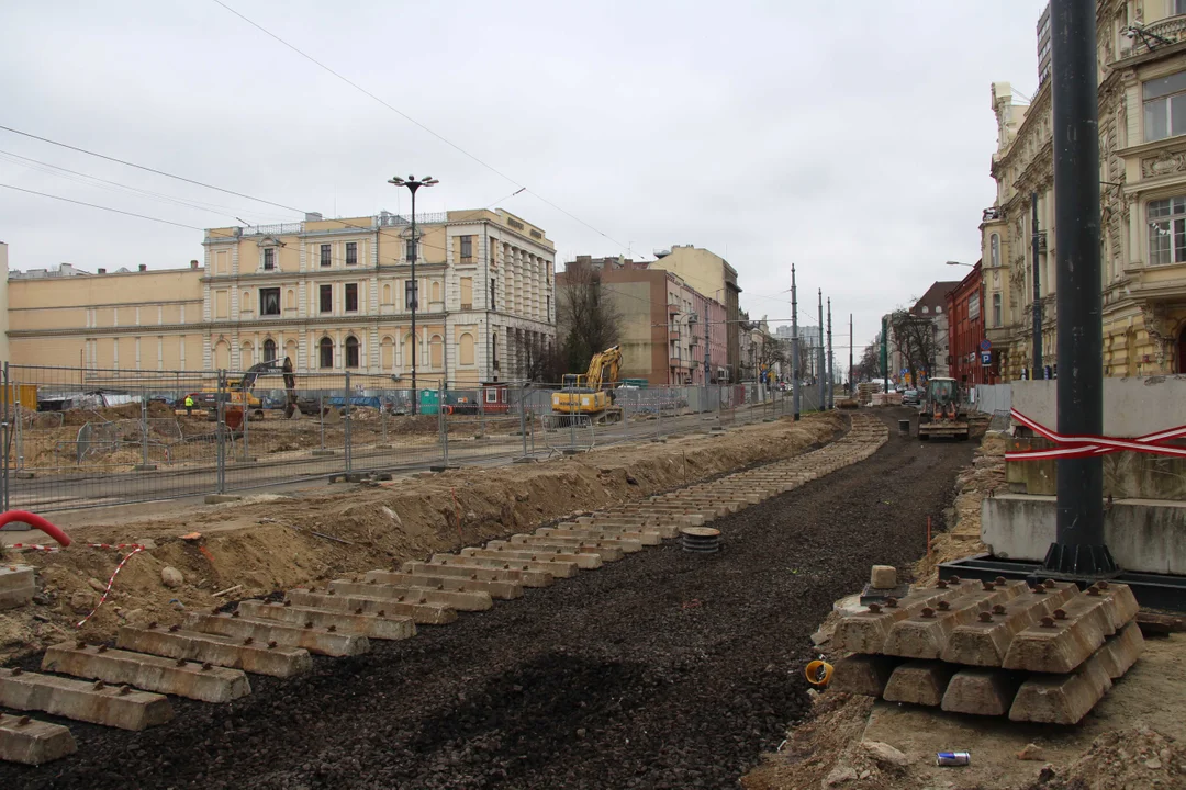 Budowa przystanku kolejowego Łódź Śródmieście - stan na 18.03.2024 r.