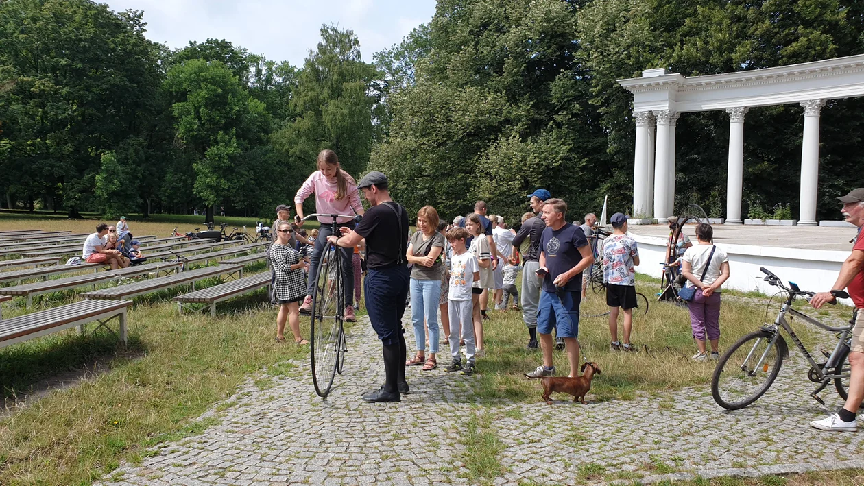Historia rowerów w Parku Julianowskim na 600. urodizny Łodzi
