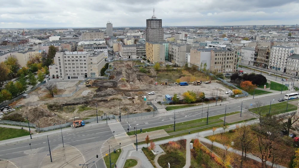 Jak idzie budowa tunelu kolejowego pod Łodzią? Zobacz inwestycję z góry i z dołu [ZDJĘCIA] - Zdjęcie główne