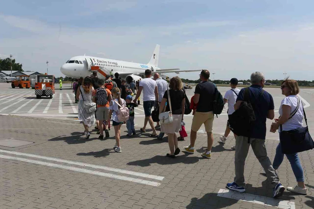 Na łódzkim lotnisku prawie majówka! Pierwsze samoloty do Turcji polecą już pod koniec kwietnia [ZDJĘCIA] - Zdjęcie główne