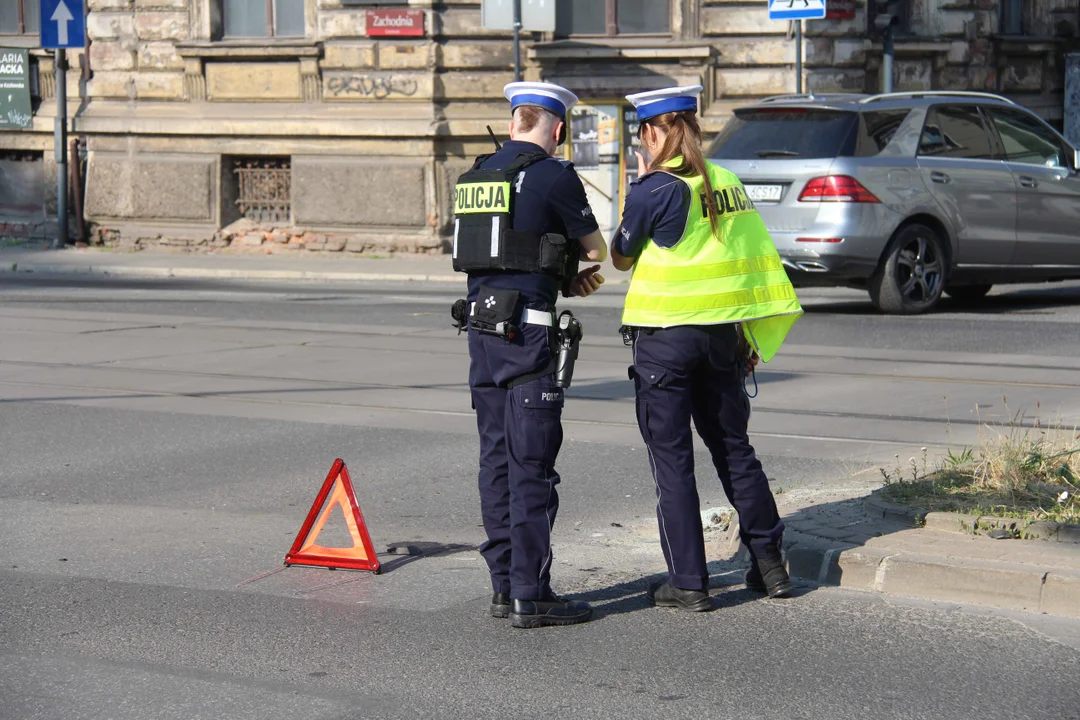 Kolizja samochodu z motocyklem na Zachodniej