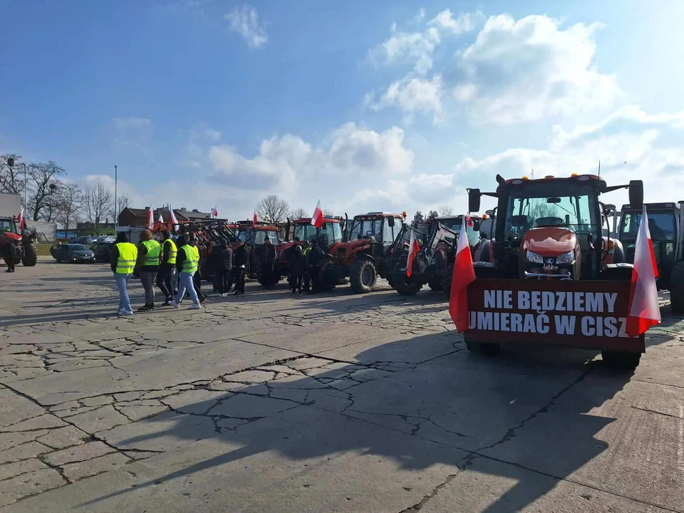 Protest rolników w Łódzkiem. Blokada autostrady - Zdjęcie główne