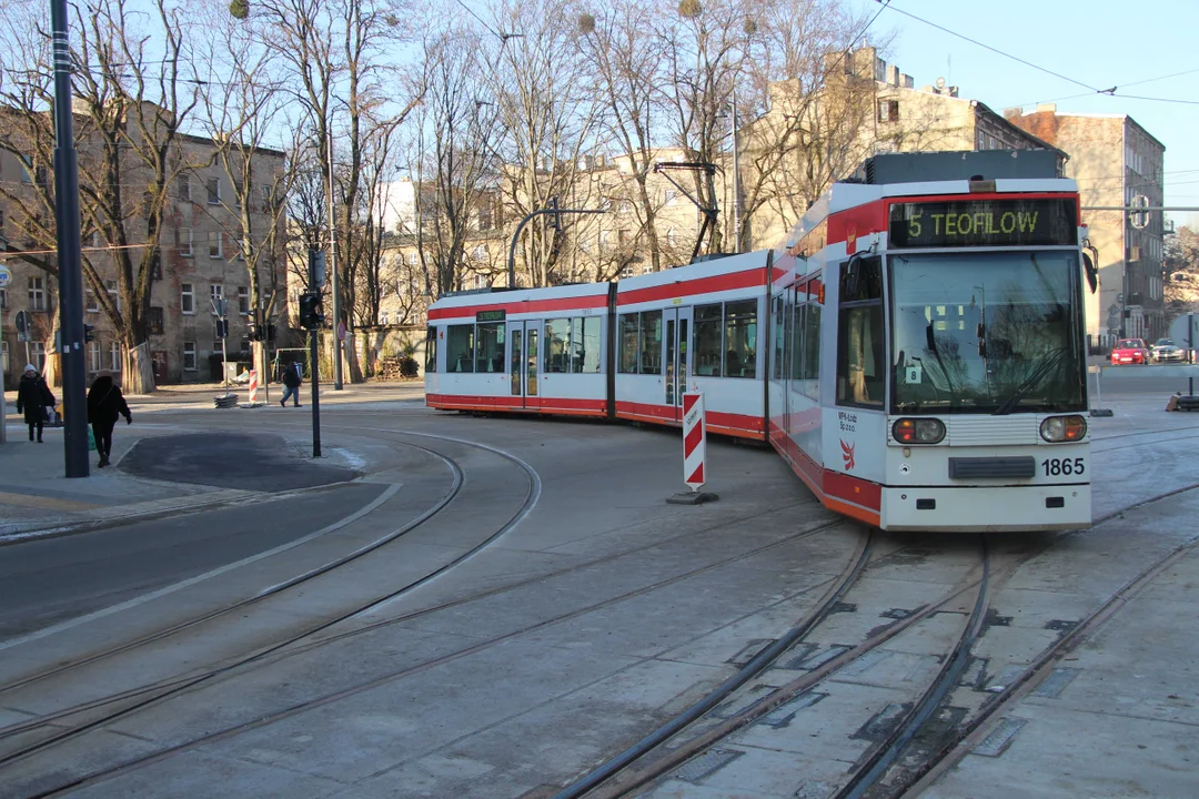 Przystanki tramwajowe przy Wojska Polskiego i Franciszkańskiej