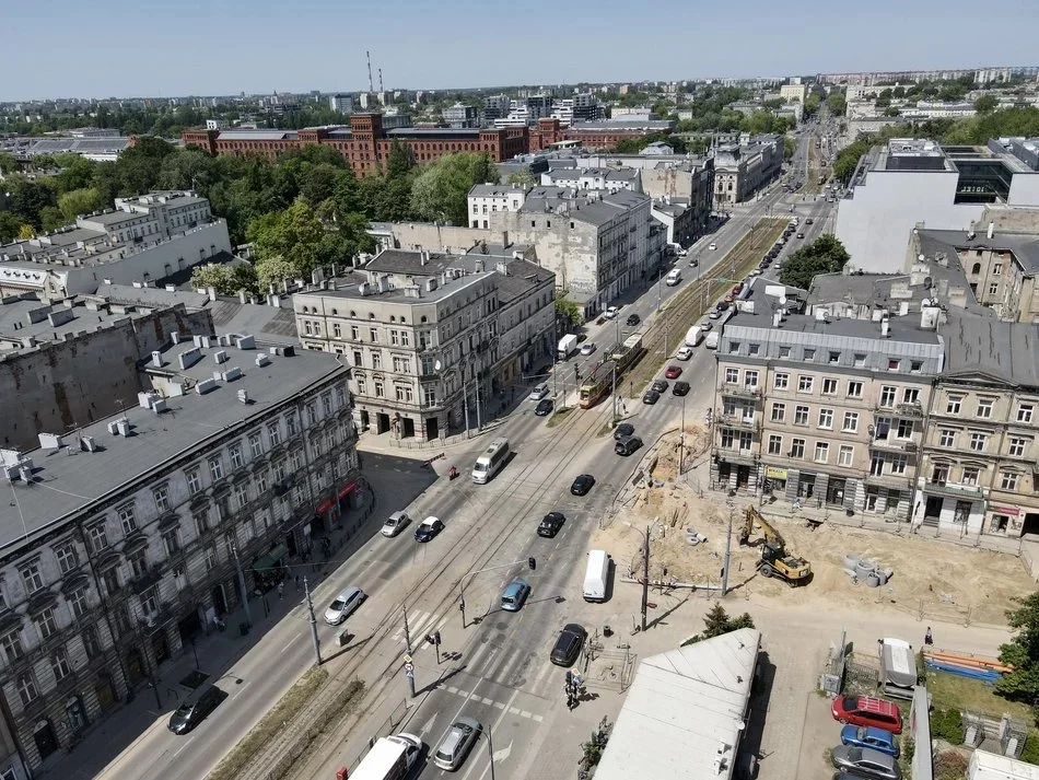 Trzy miesiące utrudnień na skrzyżowaniu w centrum Łodzi. Będą zmiany w kursowaniu MPK Łódź