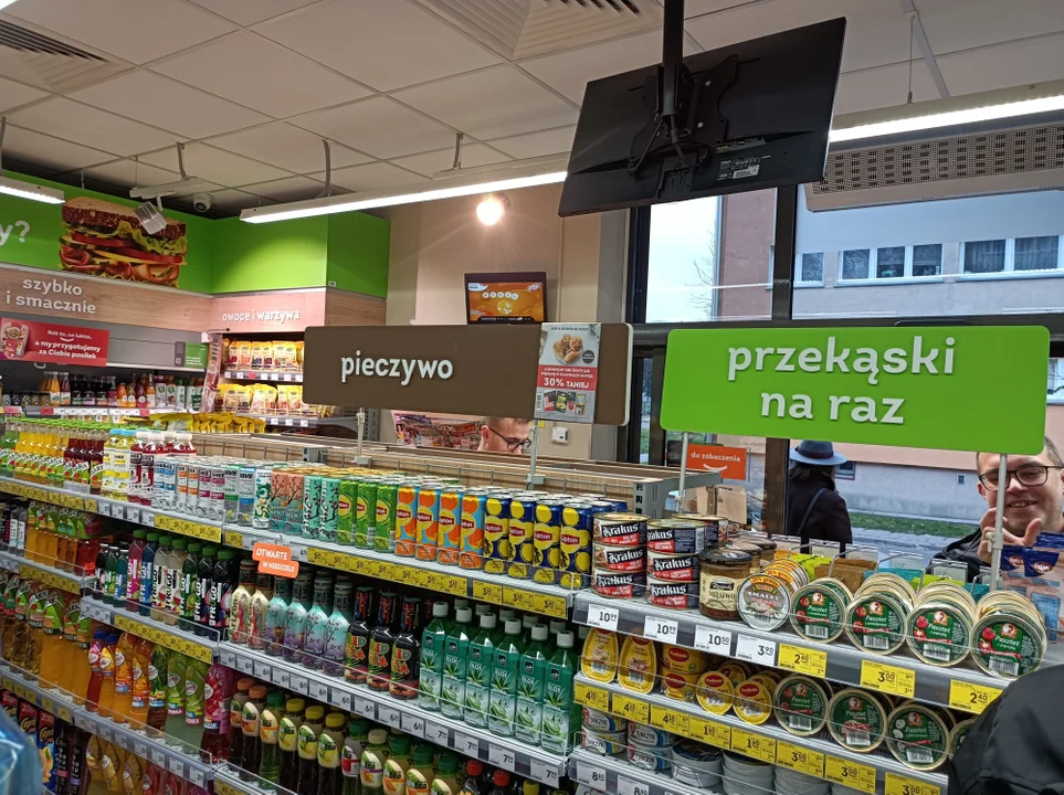 W Łodzi otwarto drugą w Polsce Żabkę Eko Smart
