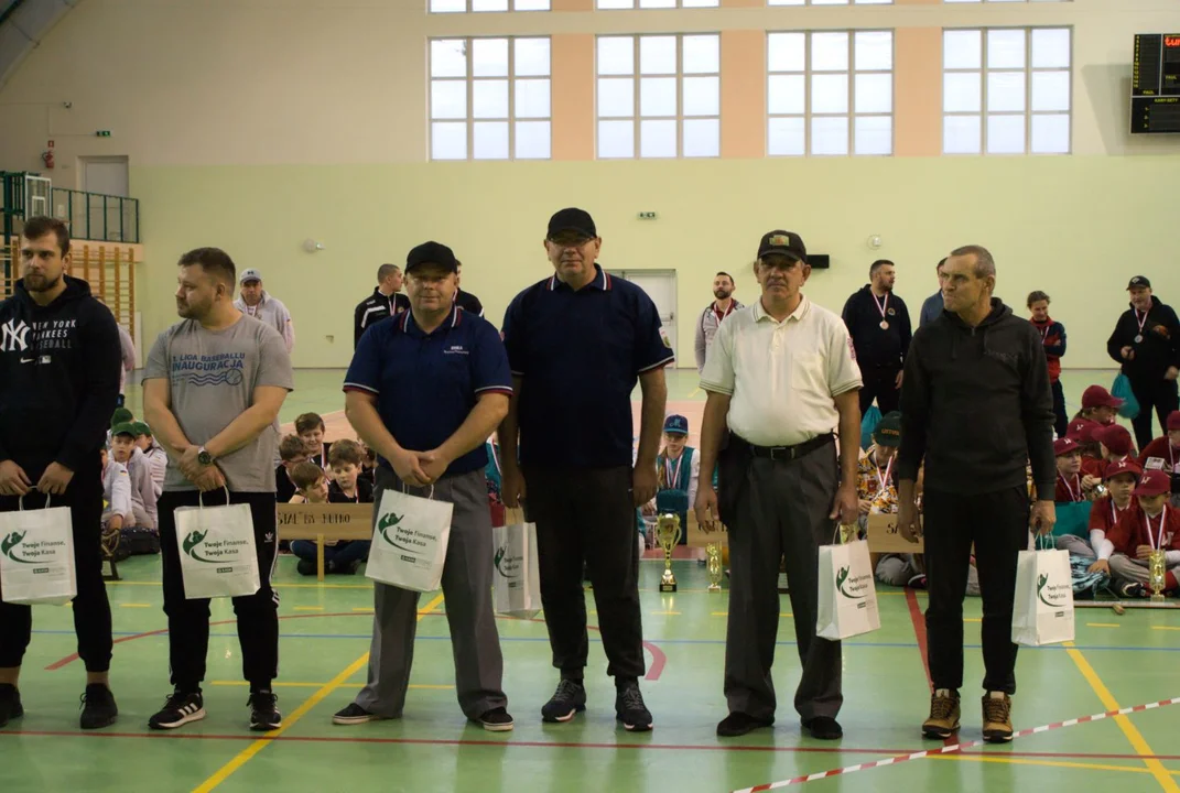 Drużyna młodzików MKS STAL BiS Kutno zakończyła trzydniowe zmagania w XXI Międzynarodowym Halowym Turnieju Baseballu