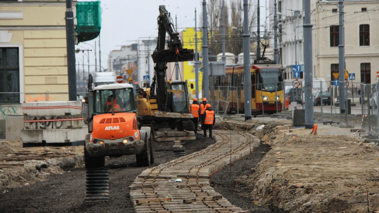 Budowa przystanku kolejowego Łódź Śródmieście - stan na 18.03.2024 r.