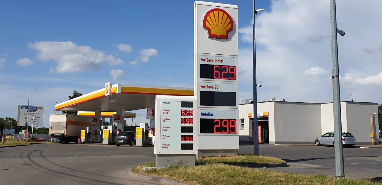 Ceny paliw na stacjach benzynowych. Zobaczcie, gdzie tankować w Zgierzu [cennik 27.06.23] - Zdjęcie główne