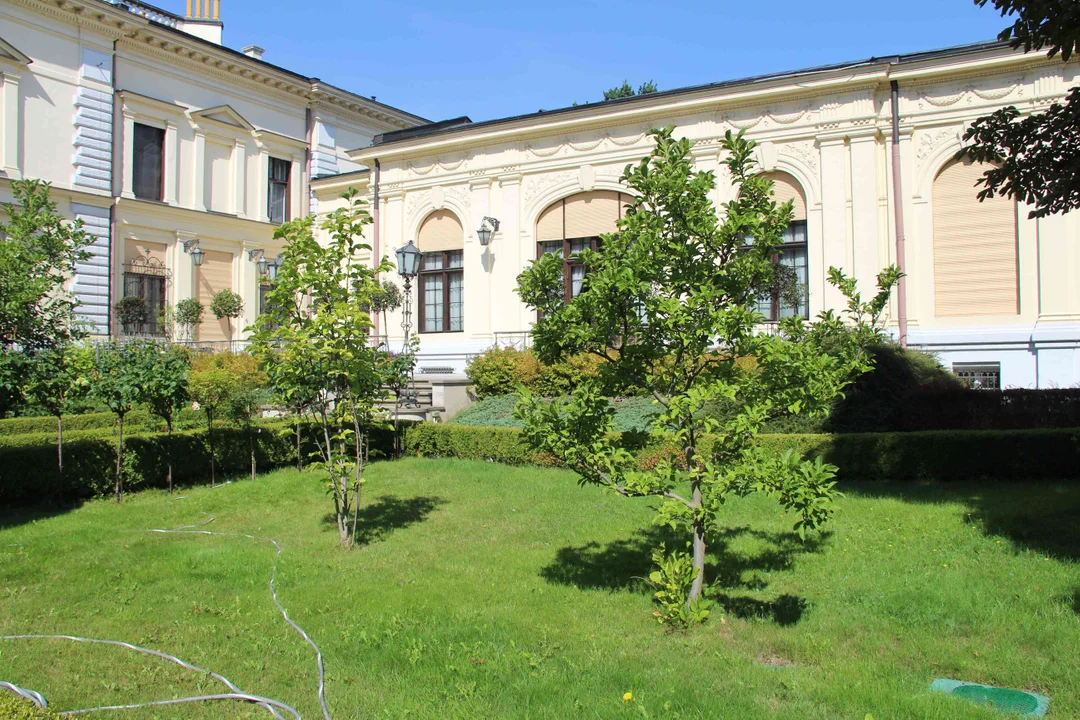 Zachwycający ogród Muzeum Pałacu Herbsta