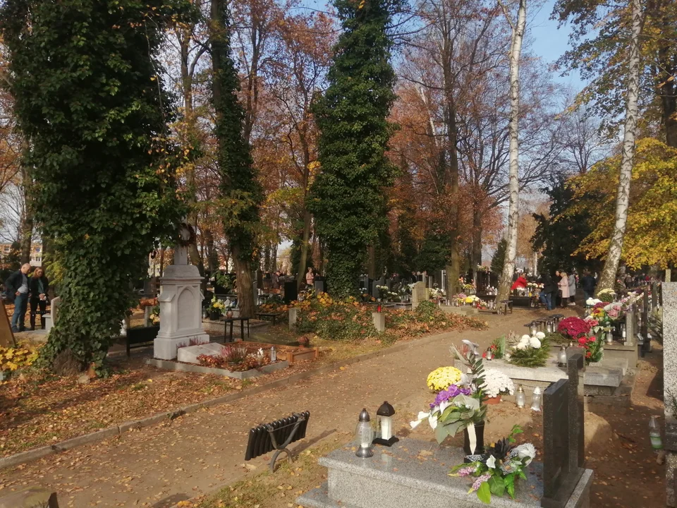 Cmentarz Ewangelicko-Augsburski przy ul. Spacerowej w Zgierzu