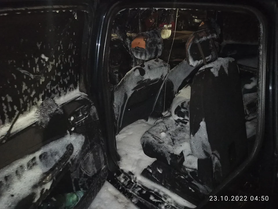 Spalony samochód na Podolszycach