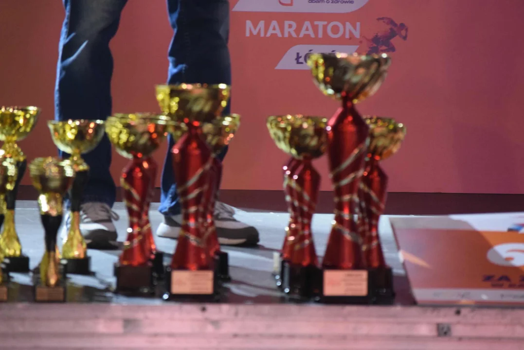 Zobacz pierwszych uczestników DOZ Maraton, którzy dotarli na metę [galeria]