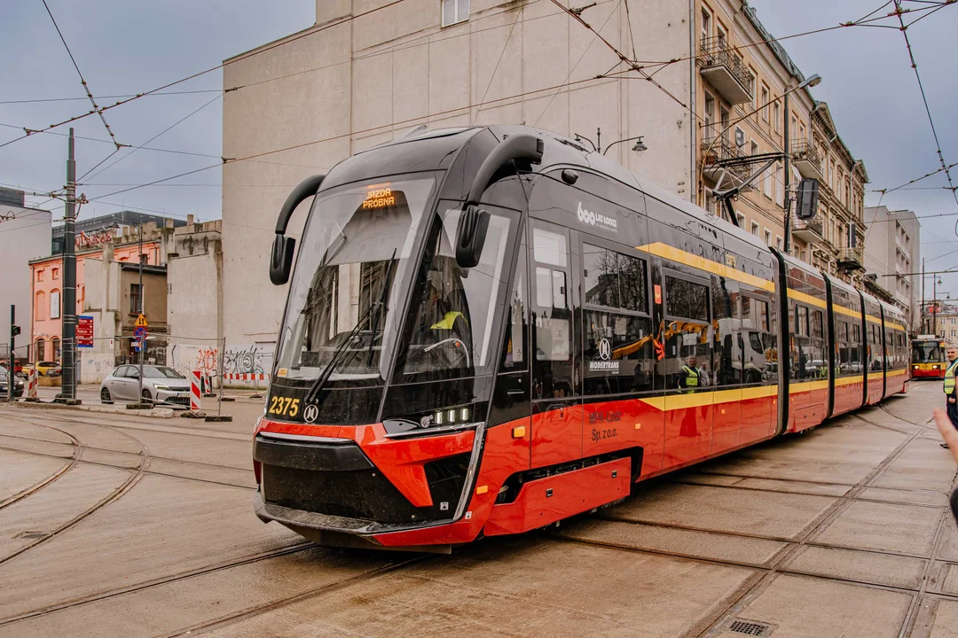 Pierwsze tramwaje na ulicy Legionów w Łodzi