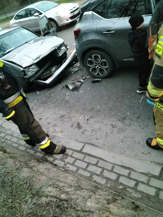 Zderzenie czterech aut na trasie W-Z w Łodzi