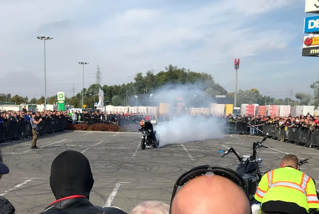 Pokaz stuntu motocyklowego Płock