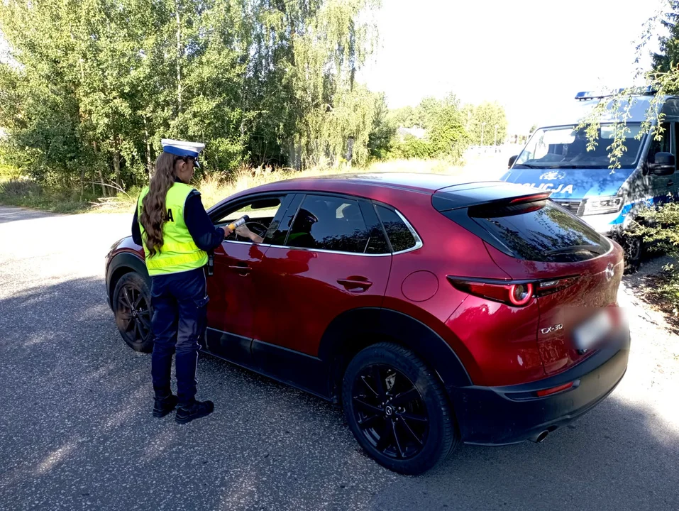 Kompletnie pijani kierowcy na drodze. Policja wystawiła kilkadziesiąt mandatów