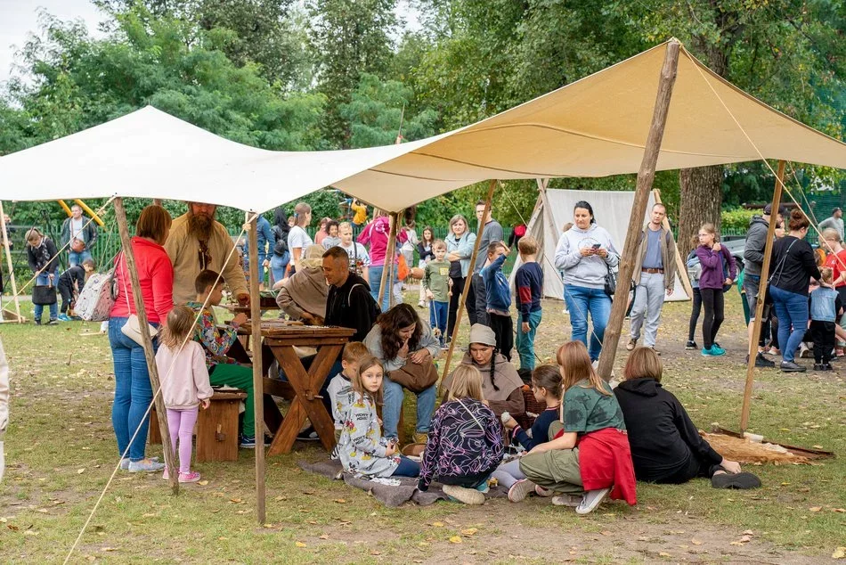 Piknik rodzinny z okazji 600-lecia Łodzi w Szkole Podstawowej nr 7 w Łodzi 