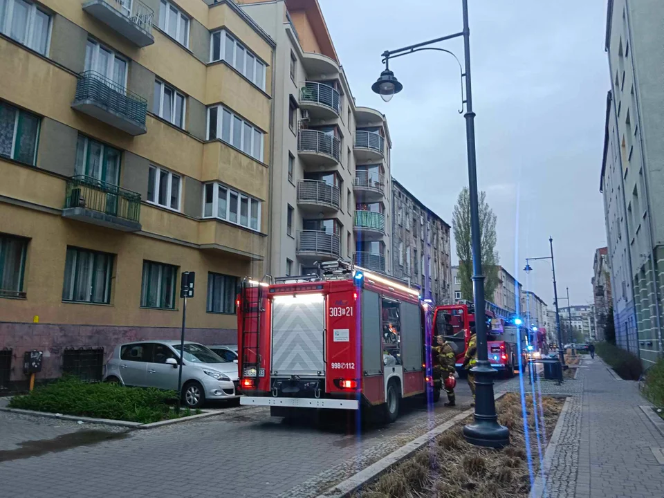 Pożar kamienicy przy Lipowej 19 w Łodzi