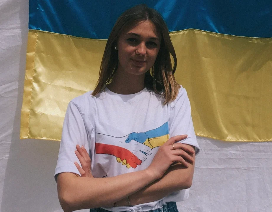 Anastasiia Prysiazhniuk urodziła i wychowała się w Ukrainie. Mieszka w Polsce.
