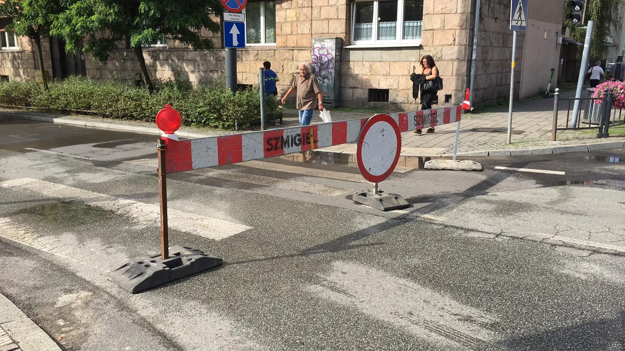 Odcinek al. Kościuszki od Struga do Zamenhofa zamknięty