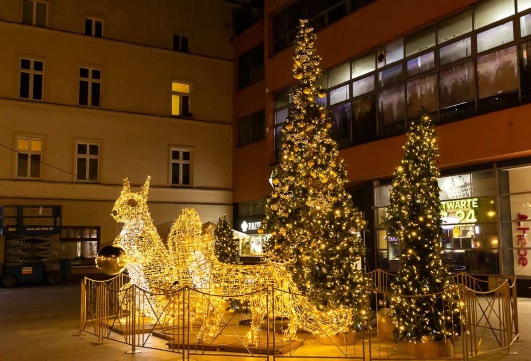 Jarmark świąteczny na ulicy Piotrkowskiej