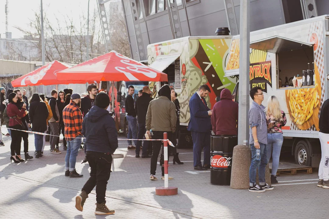 Już w ten weekend do Płocka zawitają Foodtrucki! - Zdjęcie główne