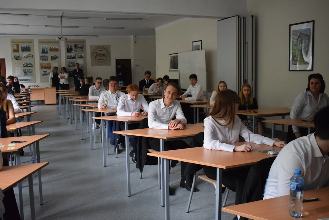 Maturzyści z Cezaka przed egzaminem