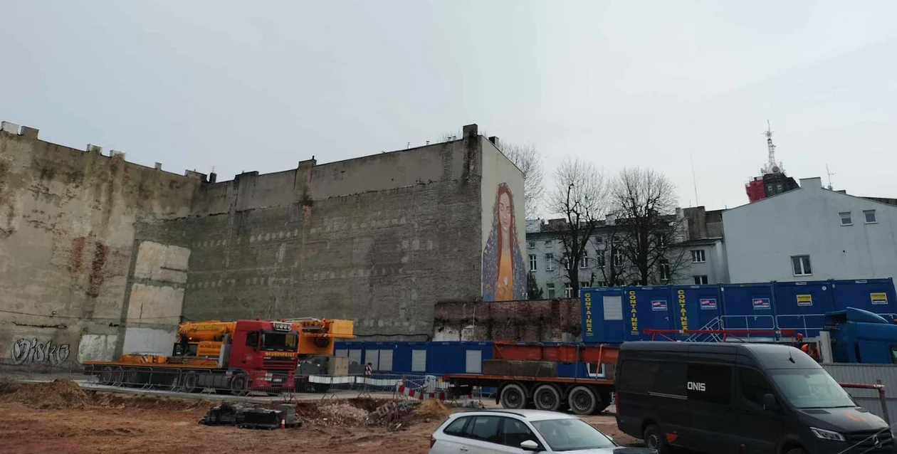 Wielopoziomowych parkingów na razie w Łodzi nie będzie. Sąd cofnął pozwolenie na budowę [ZDJĘCIA] - Zdjęcie główne