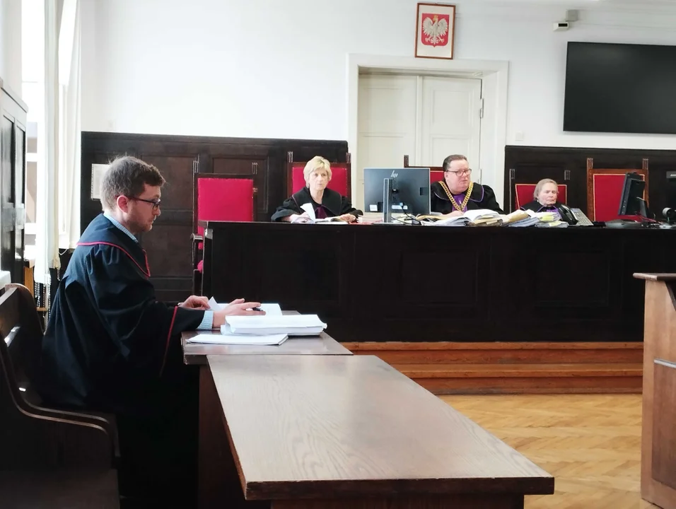 Początek procesu w sprawie napadu na kantor w Łodzi