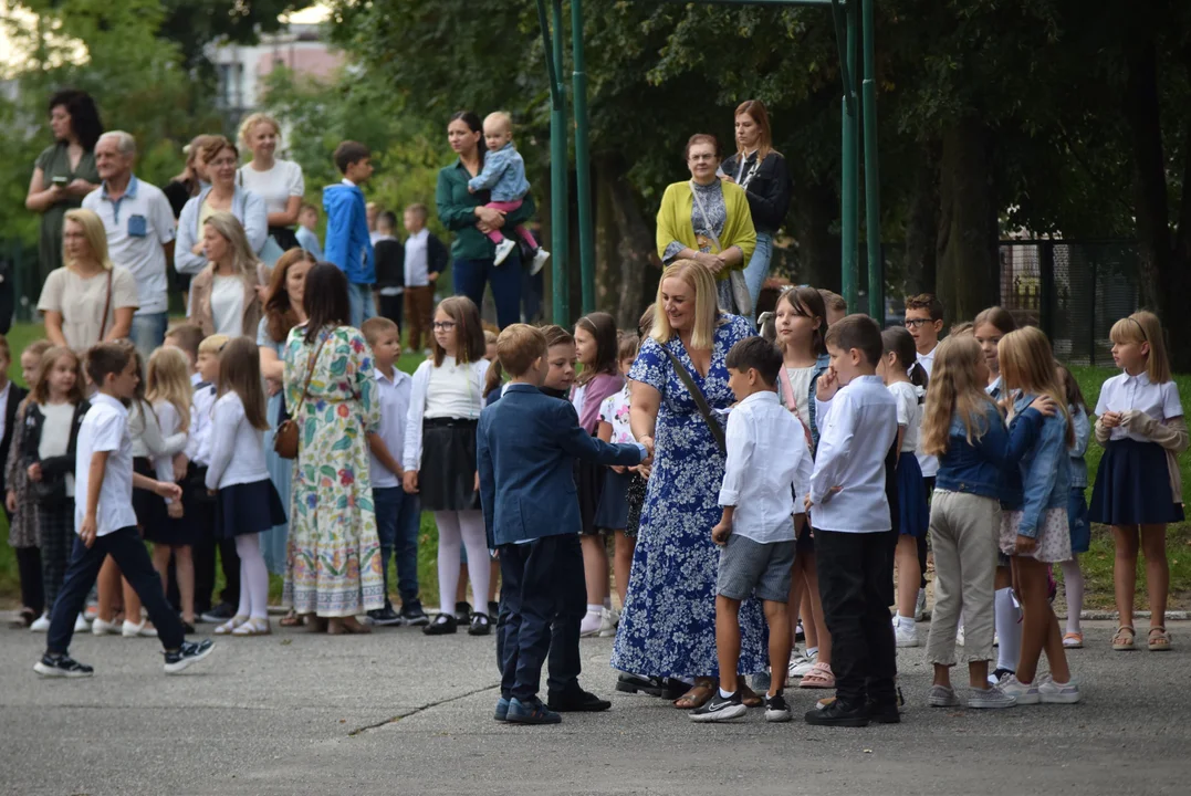 Rozpoczęcie roku w SP nr 3 w Zgierzu