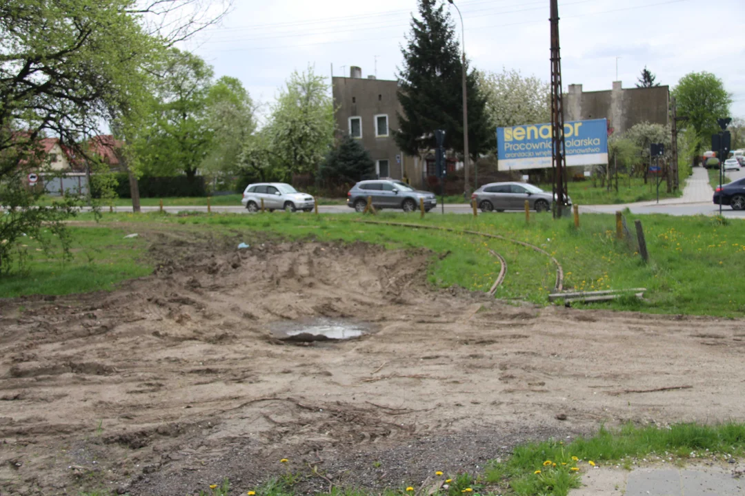 Mieszkańcy Dąbrowy czekają na powrót tramwajów MPK