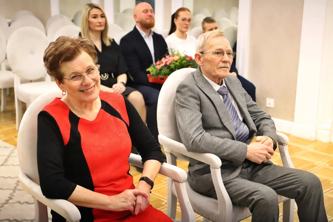Państwo Zofia i Krzysztof Andrysiewiczowie świętowali w Urzędzie Stanu Cywilnego 50. rocznicę ślubu