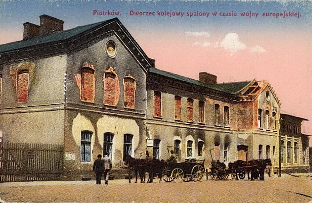 Dworzec kolejowy w Piotrkowie Trybunalskim. Stacja z długą historią [FOTO] - Zdjęcie główne