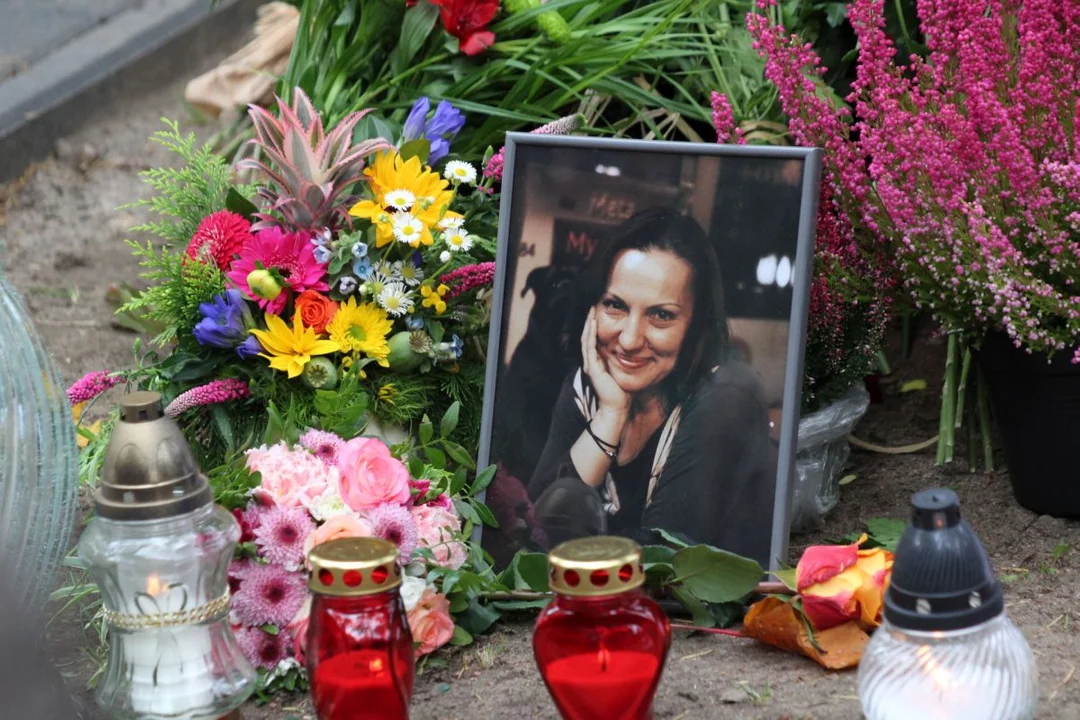 Pogrzeb Sylwii Kurzeli.  Tego „rozbrajającego” śmiechu nigdy nie zapomnimy - Zdjęcie główne