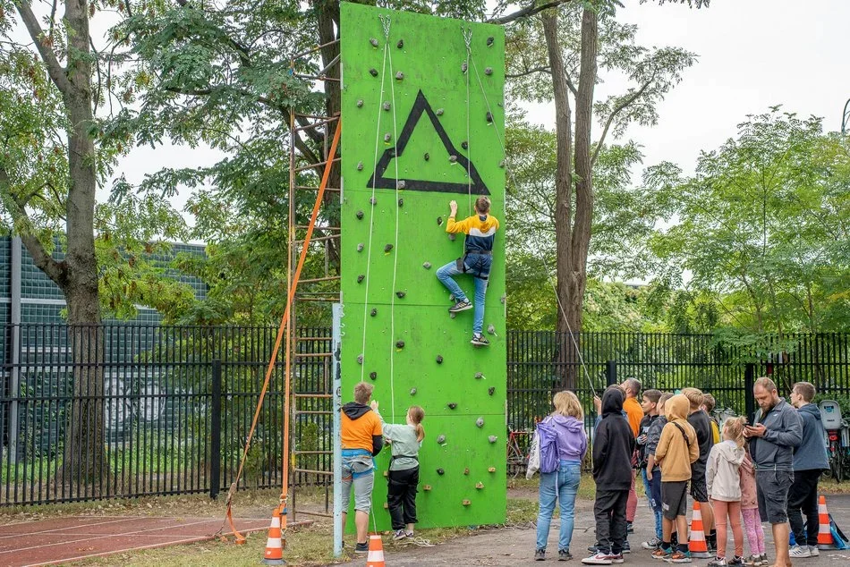 Piknik rodzinny z okazji 600-lecia Łodzi w Szkole Podstawowej nr 7 w Łodzi 