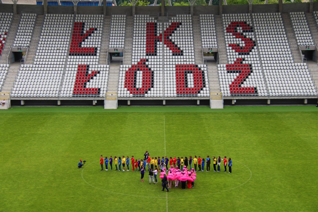 Flash mob na stadionie ŁKS Łódź im. Władysława Króla