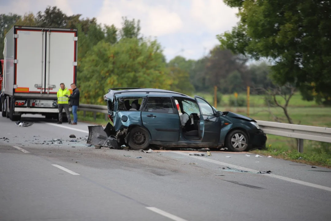 Wypadek z udziałem trzech samochodów na DK92 w Wojszycach