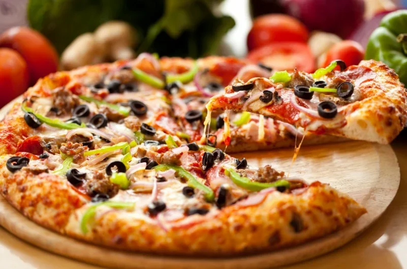 Międzynarodowy Dzień Pizzy nie omija Zgierza. Lokalne pizzerie kuszą włoskim smakiem - Zdjęcie główne