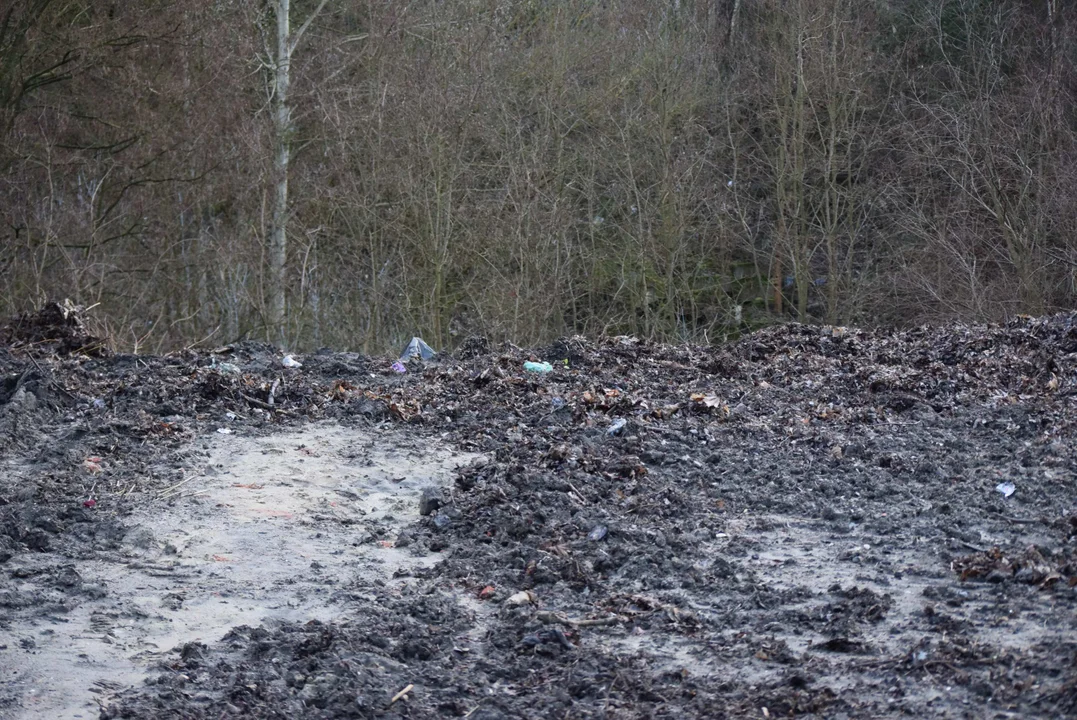 Składowisko odpadów na ul. Szczawińskiej w Zgierzu