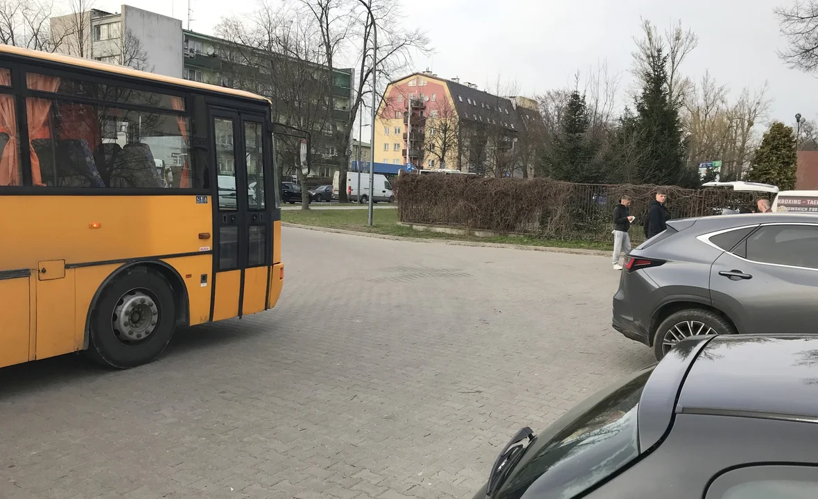 Nowe miejsca parkingowe dla aut w centrum Płocka. Ale godziny "to kompletna porażka"? [ZDJĘCIA] - Zdjęcie główne