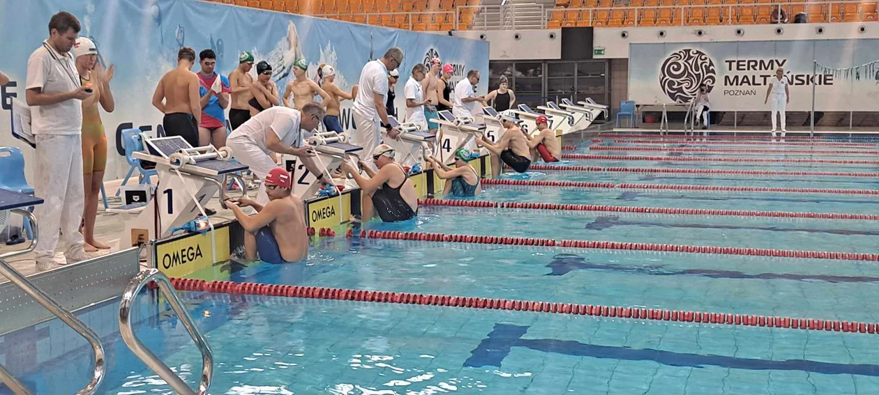 Pływając w ciszy. Medaliści mistrzostw świata startowali w Termach Maltańskich GALERIA - Zdjęcie główne